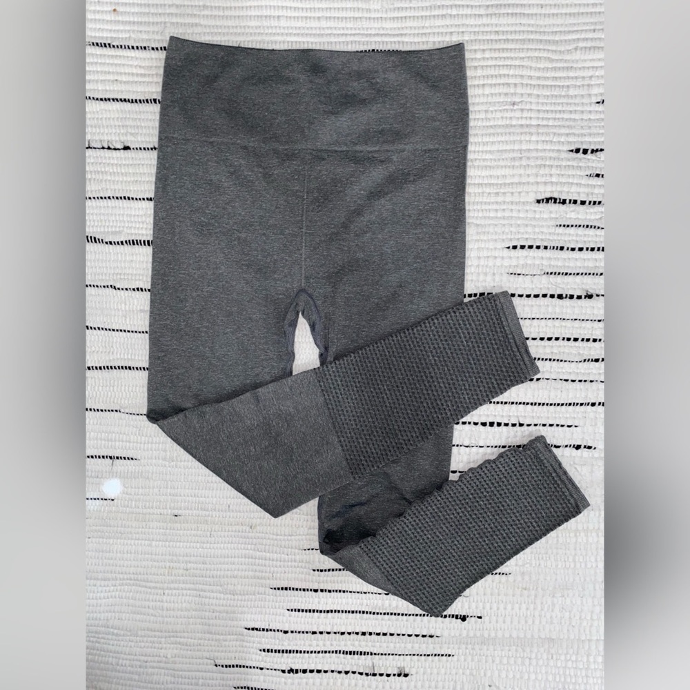 Fabletics medium gray seamless leggings